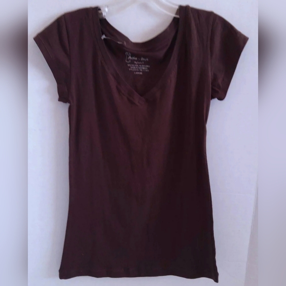 Active Basics My Favorite T v-neck t-shirt size Large (NWOTS) - Picture 1 of 5